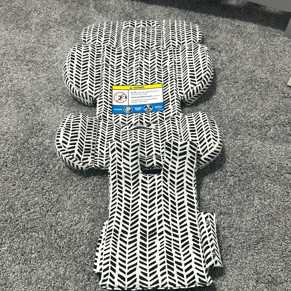Nuna Rava infant insert-Broken arrow caviar
